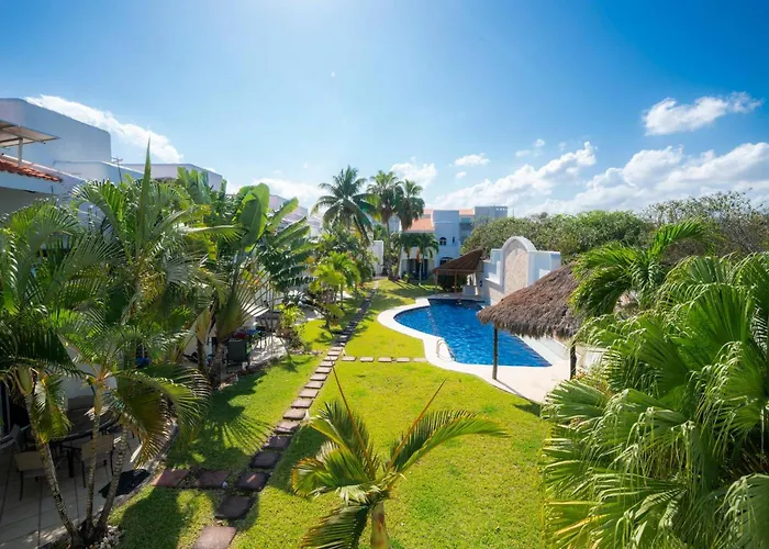 3 Bedroom With Pool - At Playacar Ii - Mayamar G1 Villa