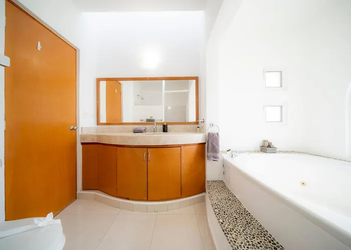 Villa 3 Bedroom With Pool - At Playacar Ii - Mayamar G1 *